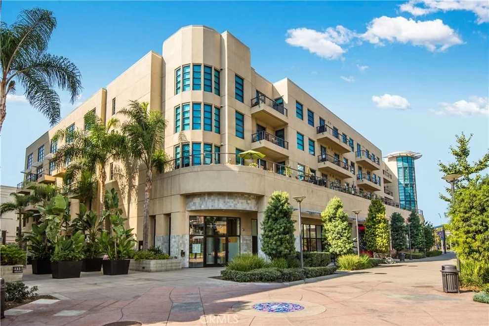 Unit for sale at 133 The Promenade N, Long Beach, CA 90802