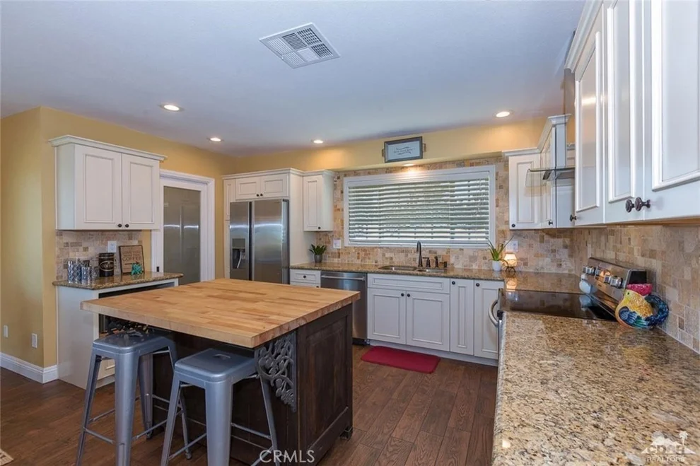Unit for sale at 58476 Joshua Lane, Yucca Valley, CA 92284