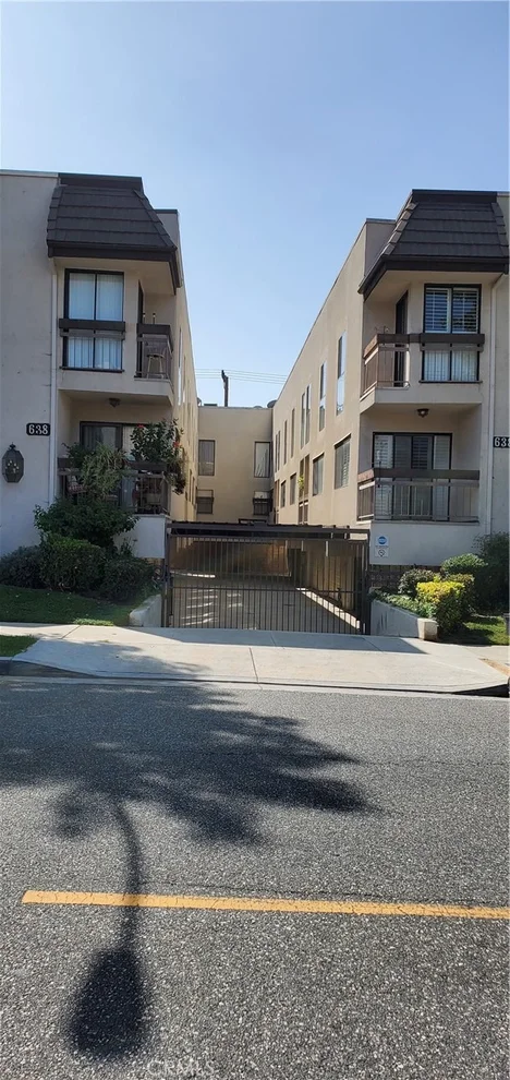 Unit for sale at 638 W California, Glendale, CA 91203