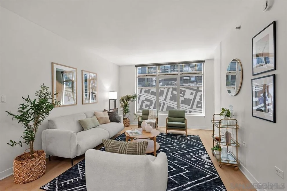 Unit for sale at 425 W Beech Street, San Diego, CA 92101
