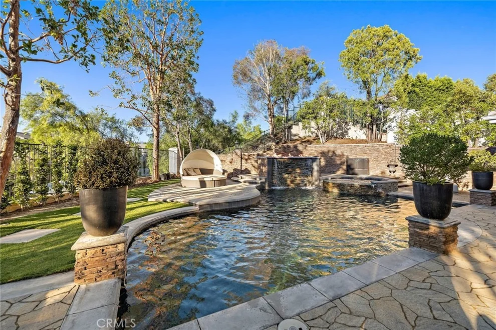Unit for sale at 22 Hawthorne Lane, Coto de Caza, CA 92679