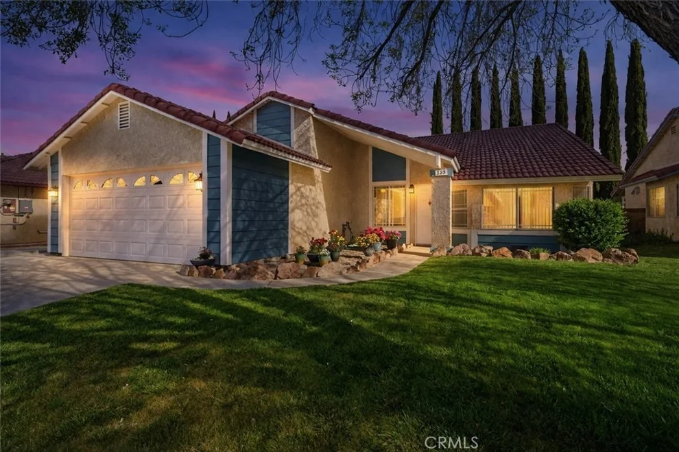 Unit for sale at 3329 W Avenue J3, Lancaster, CA 93536