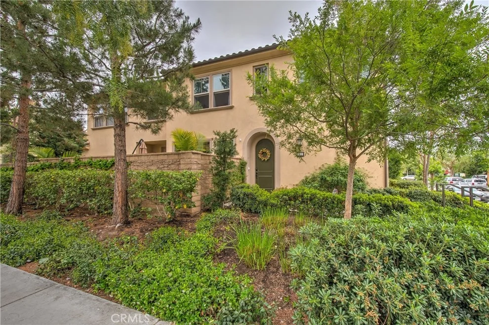 Unit for sale at 32 Bridge Trail, Irvine, CA 92618