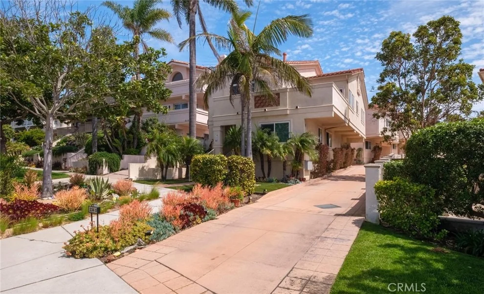 Unit for sale at 234 S Guadalupe, Redondo Beach, CA 90277