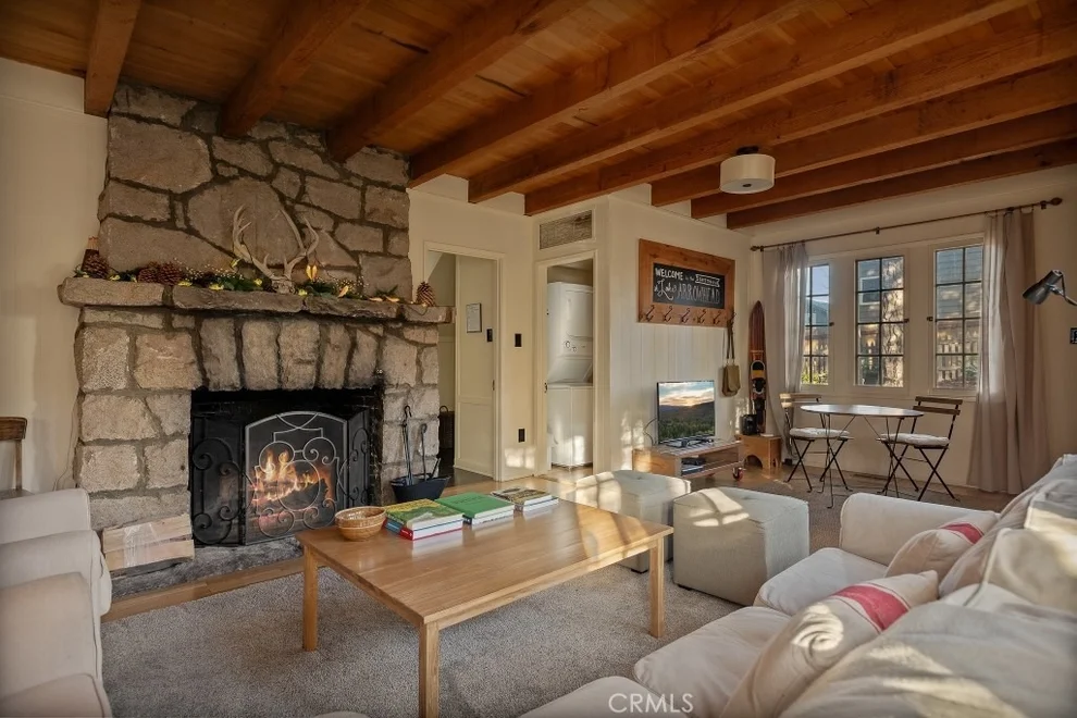 Unit for sale at 388 Heliotrope, Lake Arrowhead, CA 92352