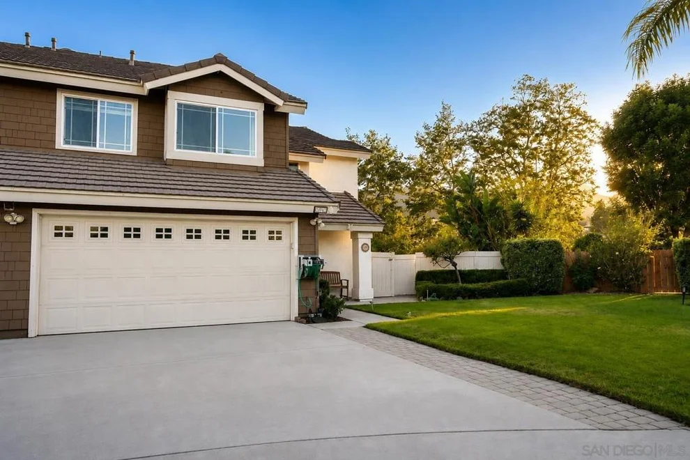 Unit for sale at 17702 Tristania Pl, San Diego, CA 92127
