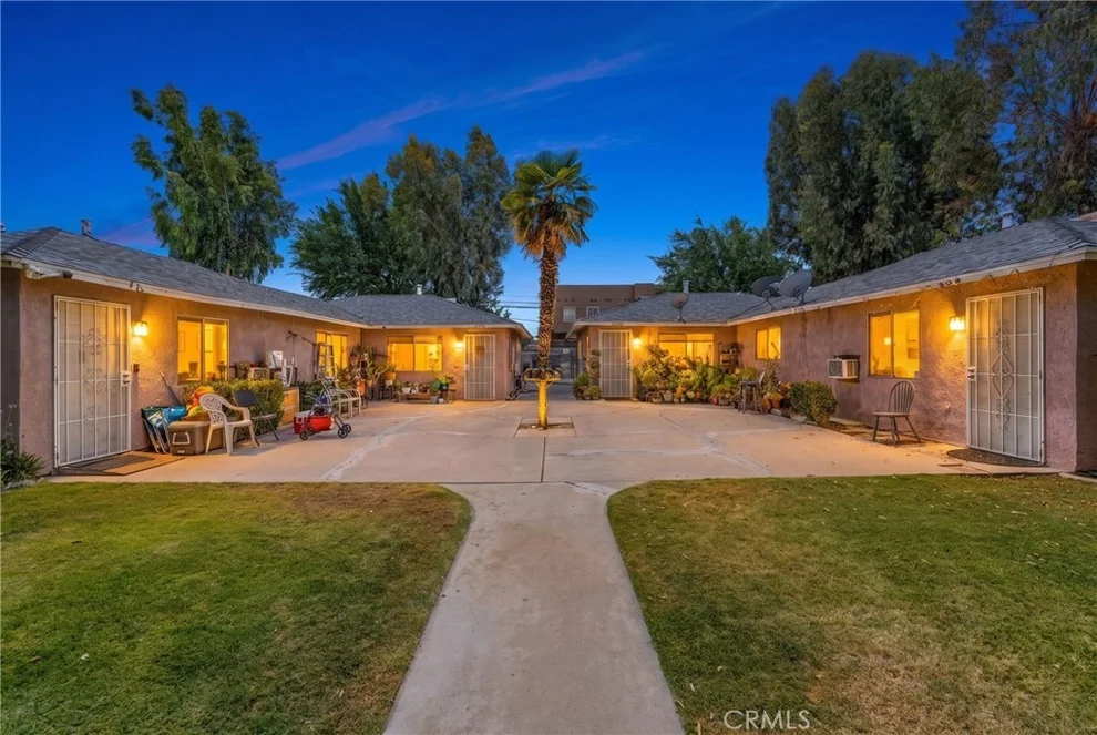 Unit for sale at 410 412 E Avenue Q7, Palmdale, CA 93550