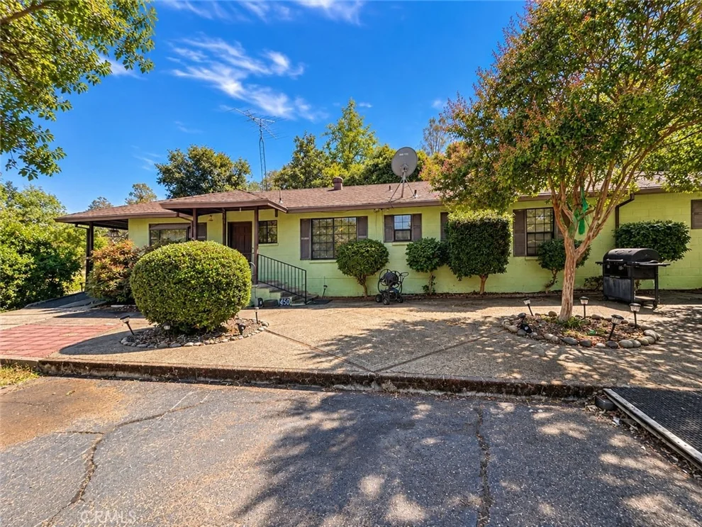 Unit for sale at 450 Oakvale, Oroville, CA 95966