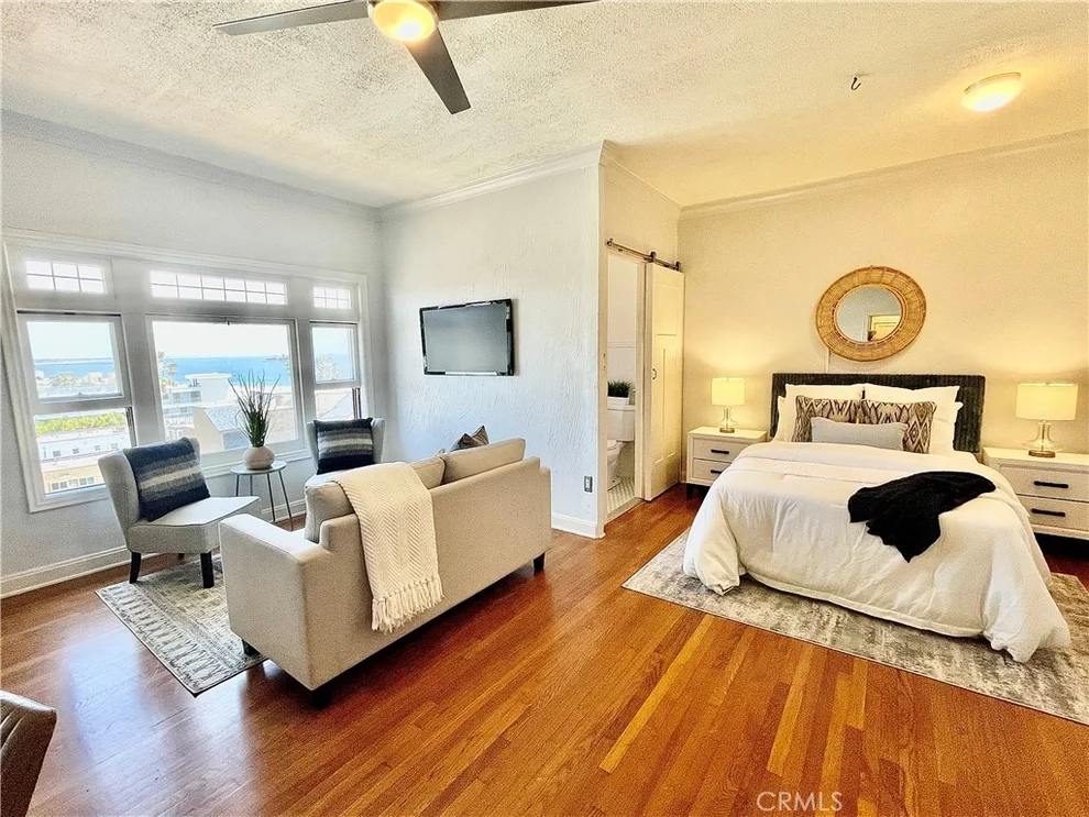 Unit for sale at 1030 E Ocean, Long Beach, CA 90802