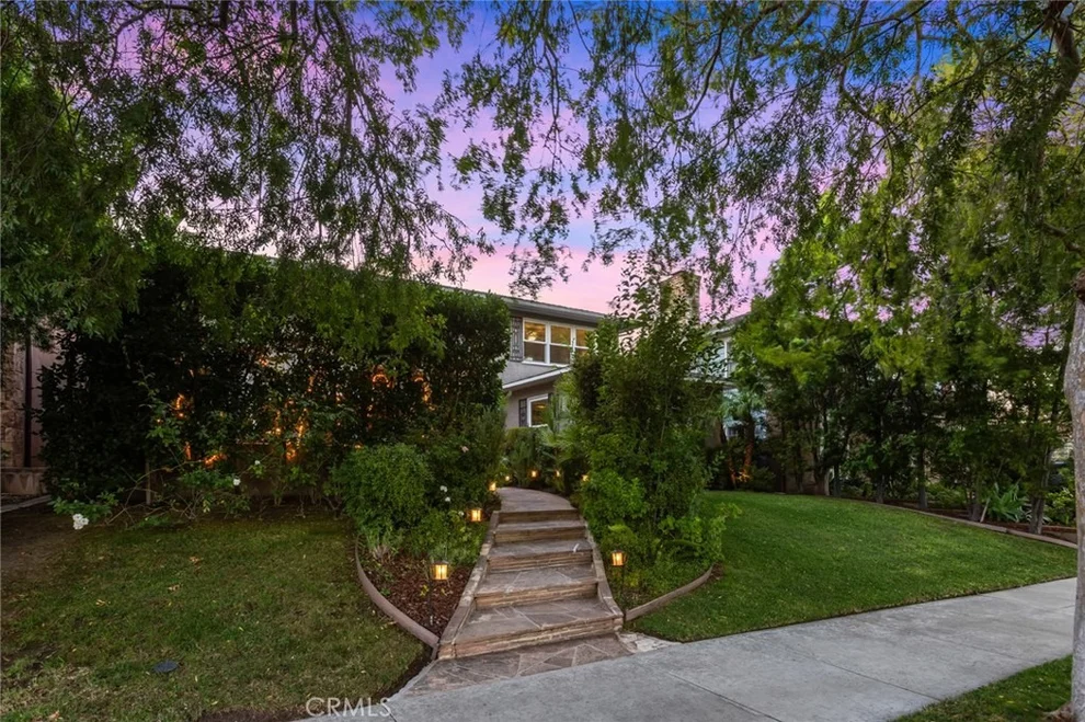 Unit for sale at 4315 Olive Avenue, Long Beach, CA 90807