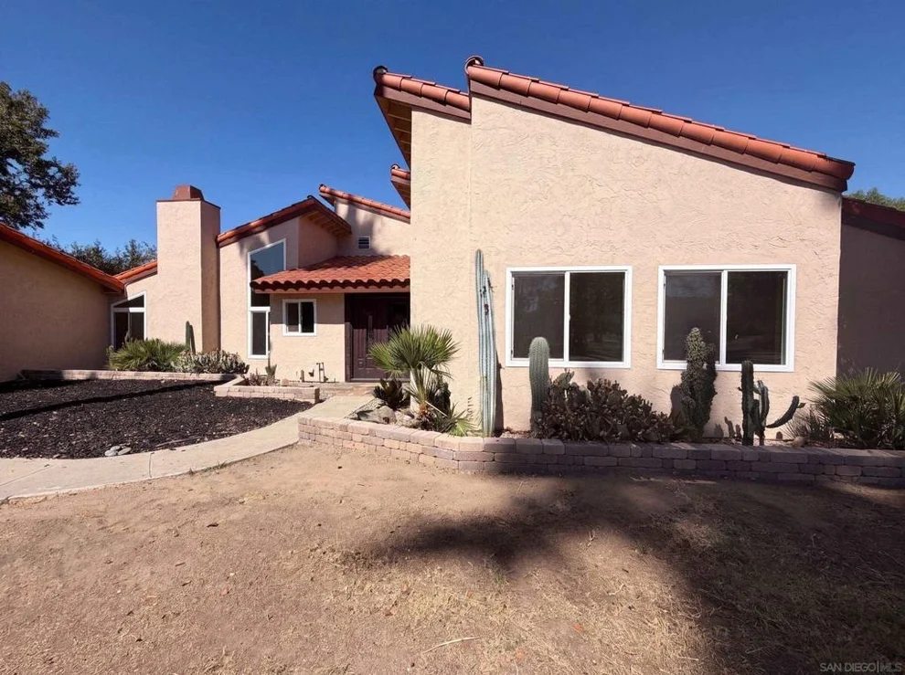 Unit for sale at 15408 Glentree, Valley Center, CA 92082