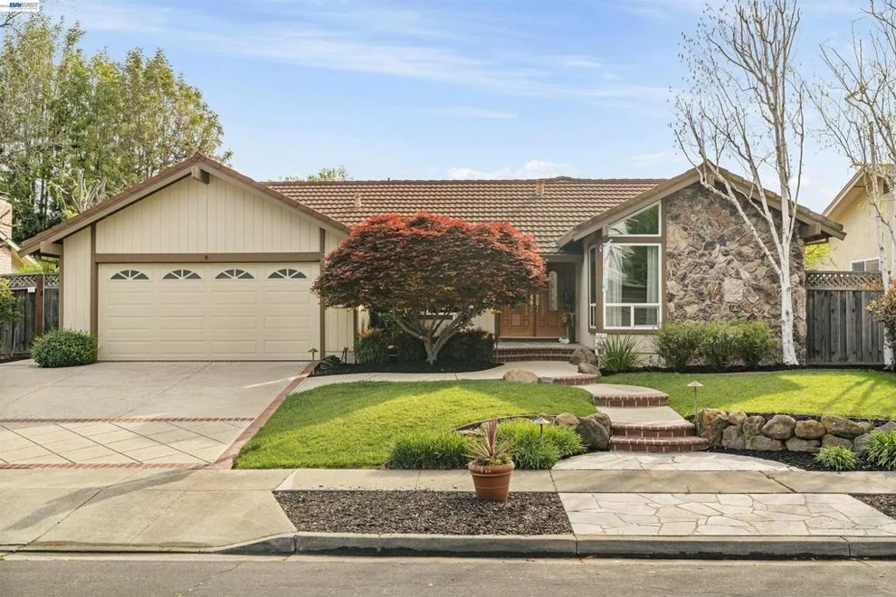 Unit for sale at 5534 Blackbird Dr, Pleasanton, CA 94566