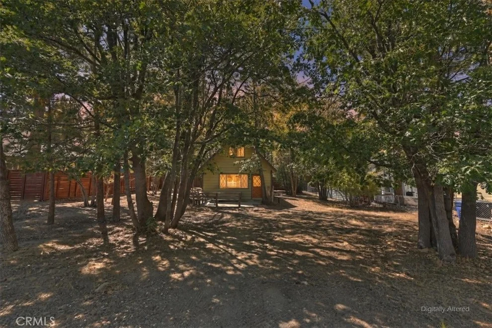 Unit for sale at 476 San Bernardino, Sugarloaf, CA 92386