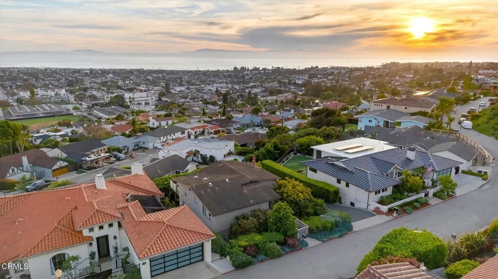 Unit for sale at 2222 Sunset Drive, Ventura, CA 93001