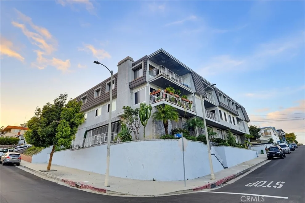 Unit for sale at 3027 South Peck Ave, San Pedro, CA 90731