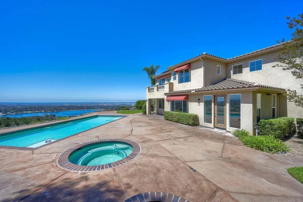 Unit for sale at 11211 Windbrook Way, San Diego, CA 92131