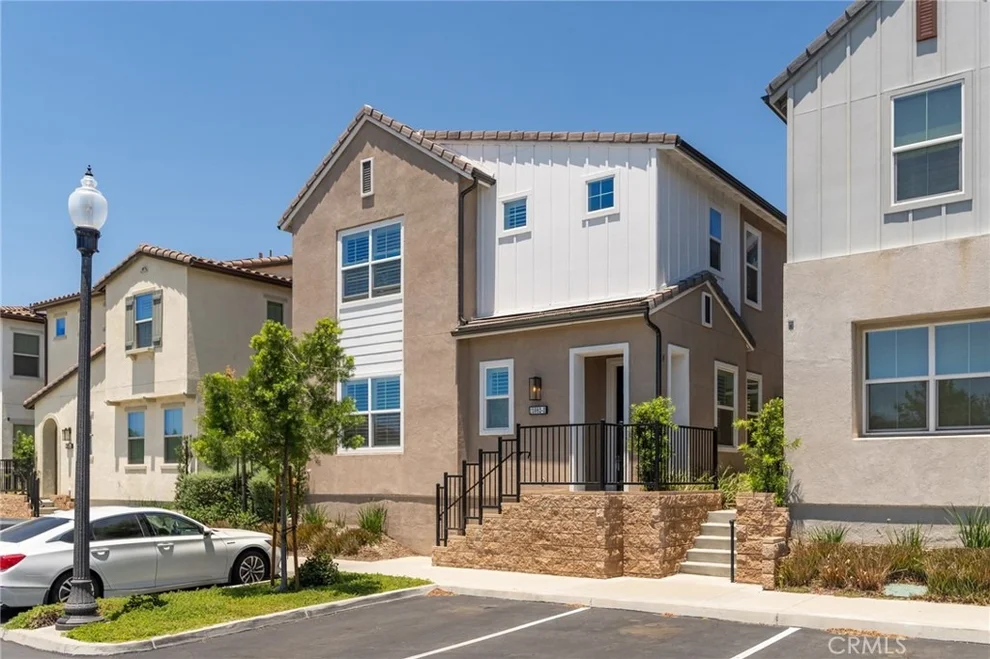 Unit for sale at 15982 Parkhouse, Fontana, CA 92336