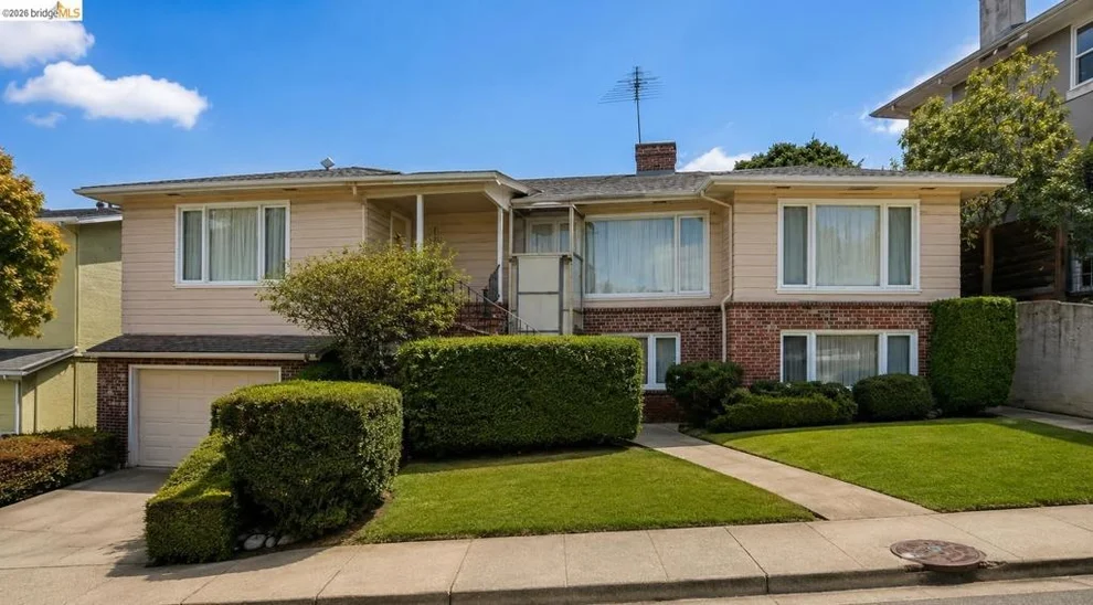 Unit for sale at 618 Prospect Ave, Oakland, CA 94610