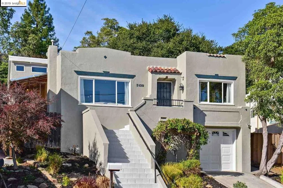 Unit for sale at 3139 Rawson St, Oakland, CA 94619
