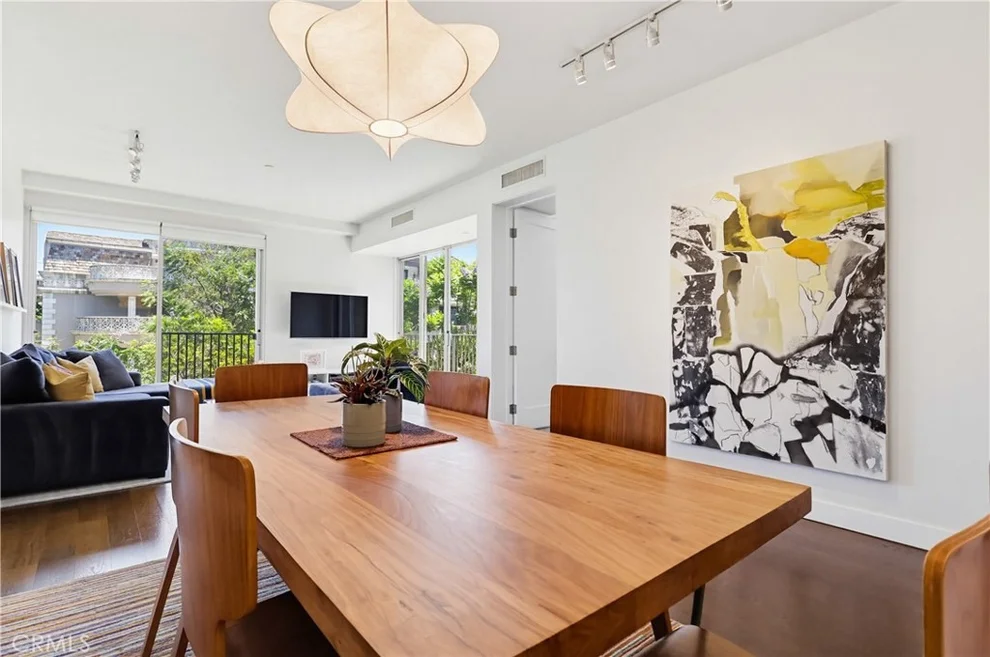 Unit for sale at 855 N Croft Avenue, Los Angeles, CA 90069