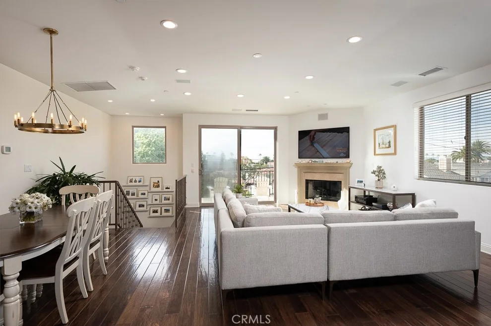 Unit for sale at 617 S Pacific Coast, Redondo Beach, CA 90277