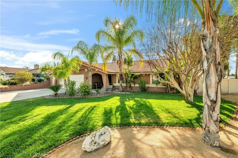Unit for sale at 25907 New Chicago, Hemet, CA 92544