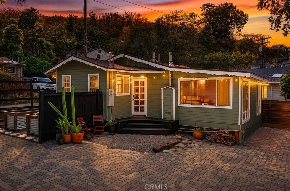 Unit for sale at 29241 Hazel Bell, Silverado Canyon, CA 92676