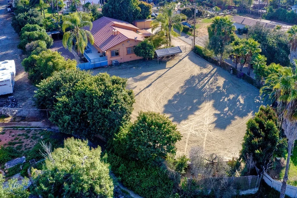Unit for sale at 648 Barsby Street, Vista, CA 92084