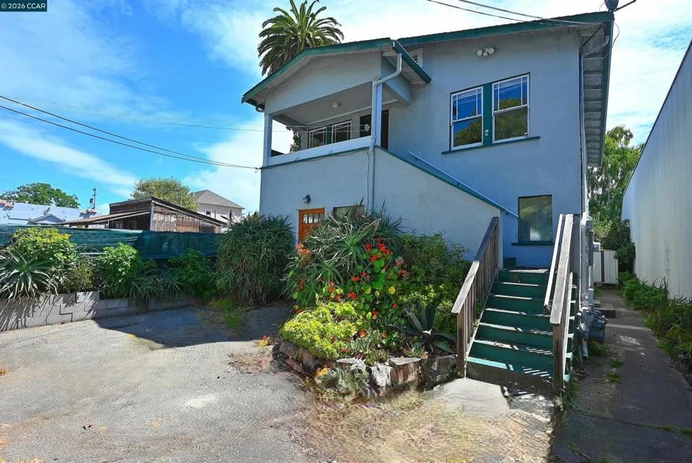 Unit for sale at 2221  2223 San Pablo Ave, Berkeley, CA 94702