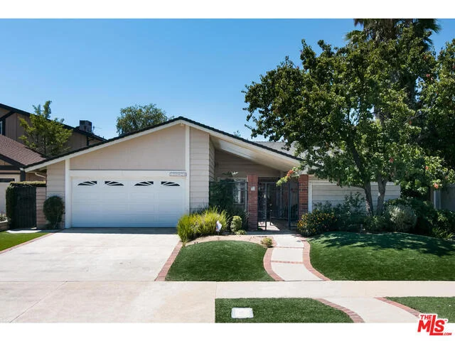 Unit for sale at 22024 GLEDHILL Street, Chatsworth, CA 91311