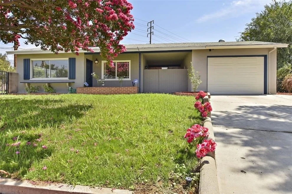 Unit for sale at 5783 Ironwood, San Bernardino, CA 92404