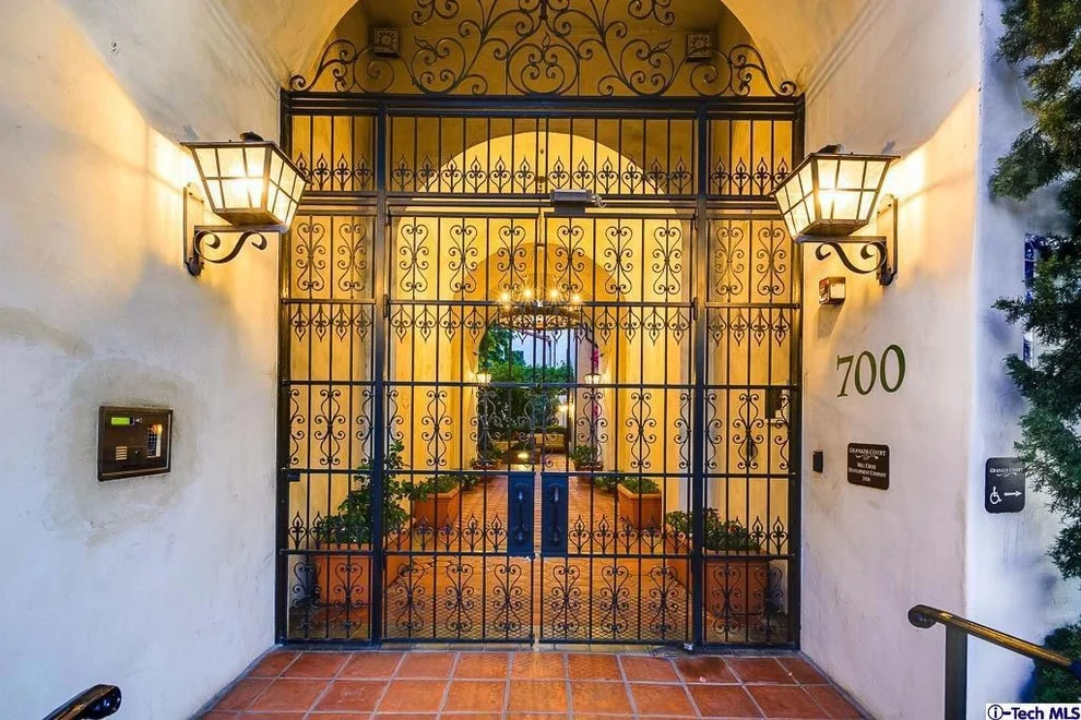Unit for sale at 700 E Union Street, Pasadena, CA 91101