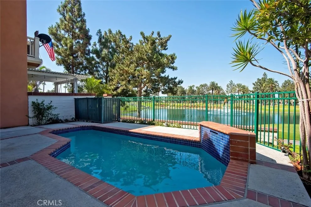 Unit for sale at 2442 Aquasanta, Tustin, CA 92782
