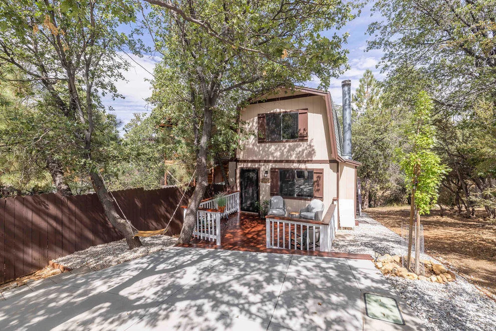 Unit for sale at 459 Inyo Avenue, Sugarloaf, CA 92386