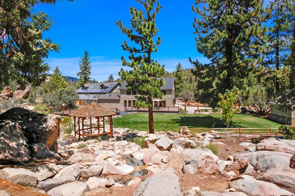 Unit for sale at 43630 Rainbow Lane, Angelus Oaks, CA 92305