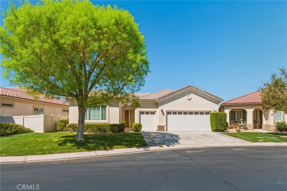 Unit for sale at 19300 Macklin, Apple Valley, CA 92308