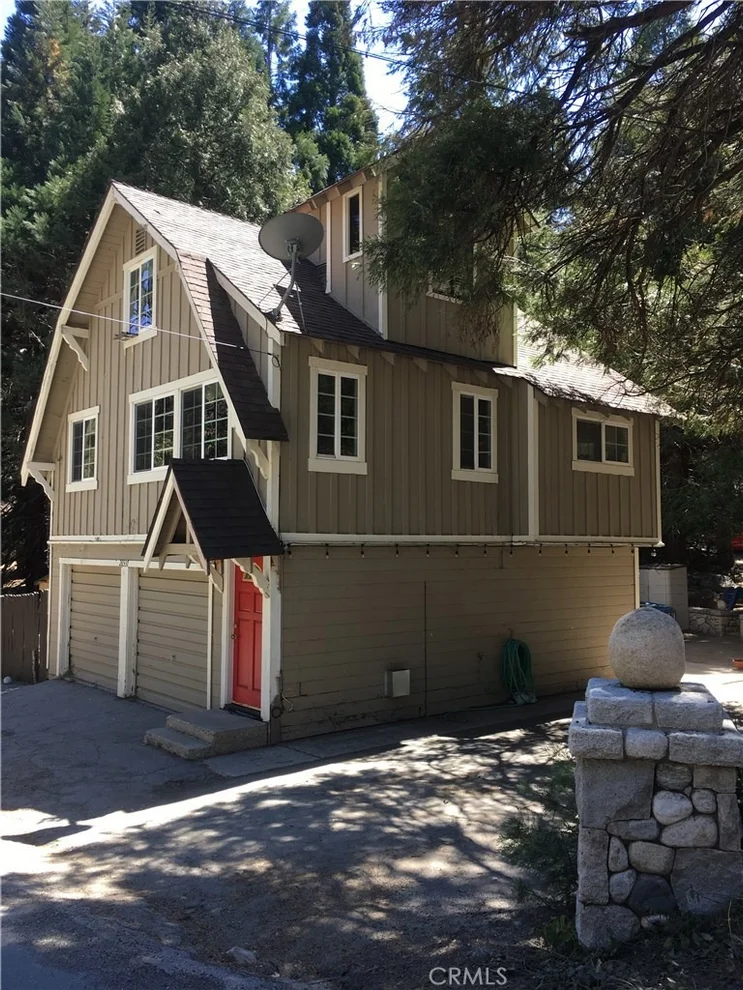 Unit for sale at 26537 Highway 189, Twin Peaks, CA 92391