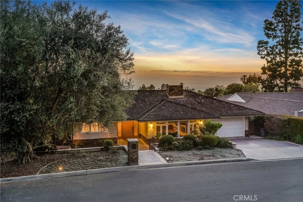 Unit for sale at 2639 Via Carrillo, Palos Verdes Estates, CA 90274