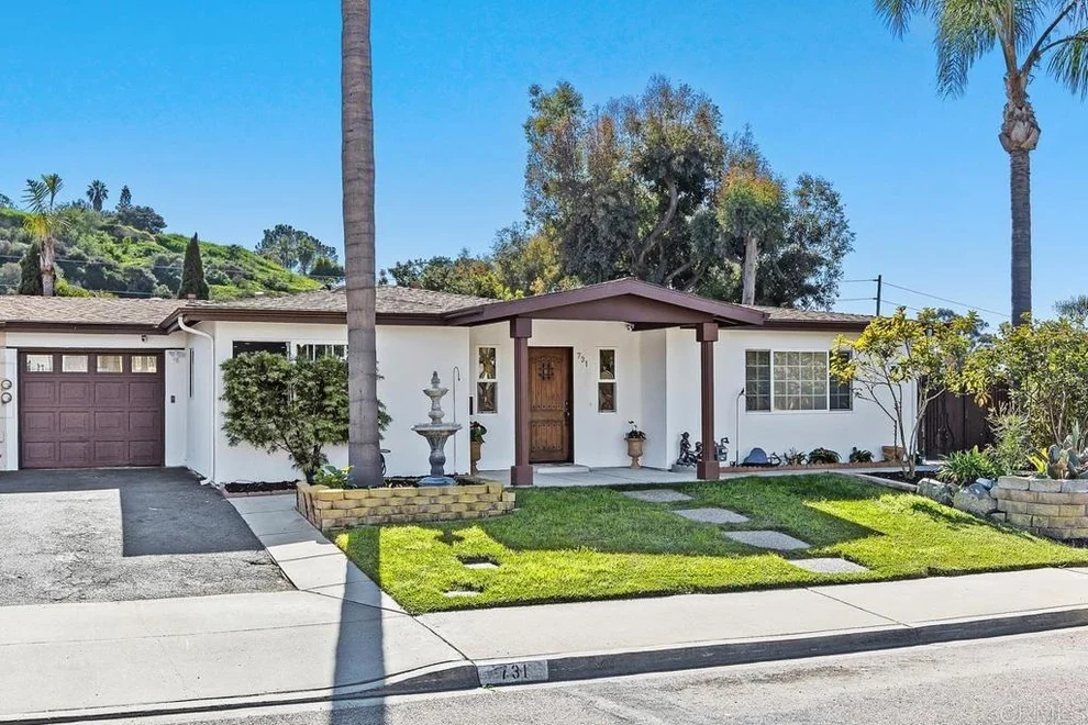 Unit for sale at 731 Teaberry St, Encinitas, CA 92024