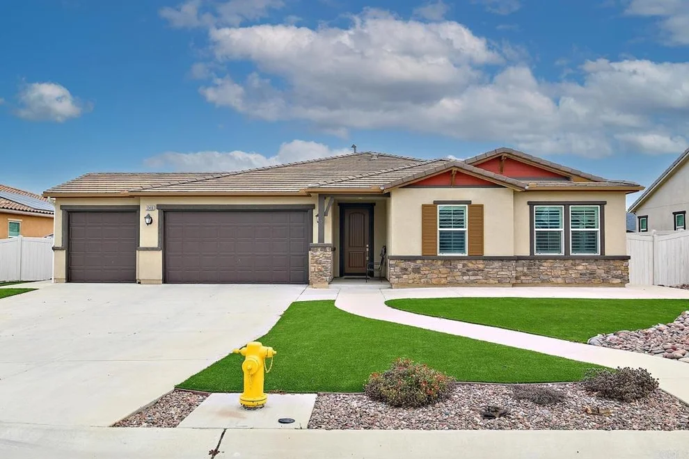 Unit for sale at 13410 Herringbone Court, Valley Center, CA 92082