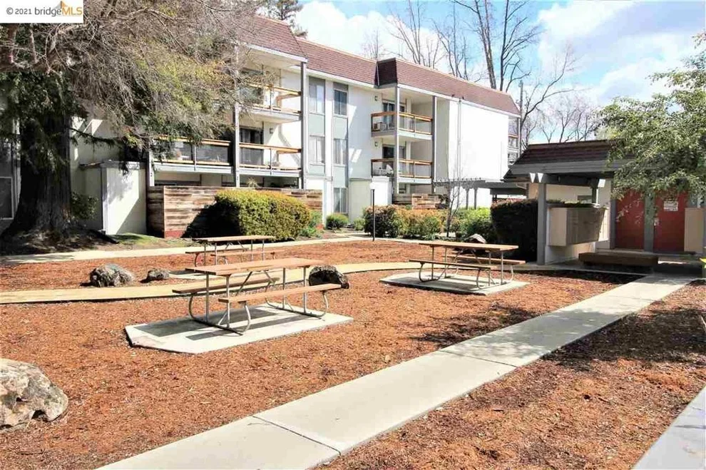 Unit for sale at 4081 Clayton Rd, Concord, CA 94521