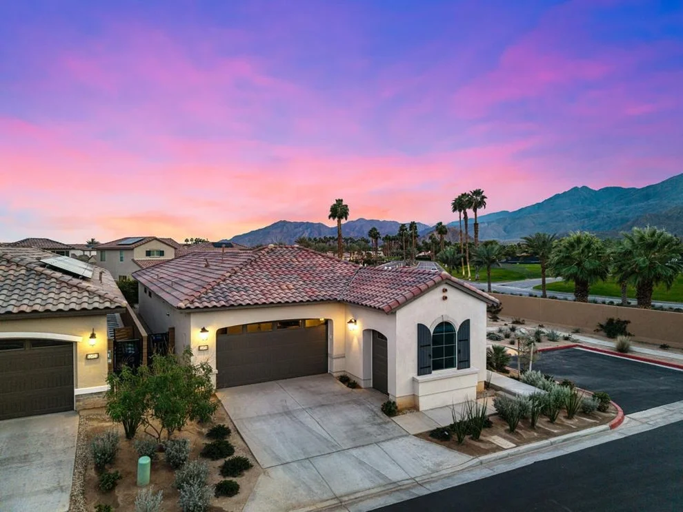 Unit for sale at 55766 Isleworth, La Quinta, CA 92253