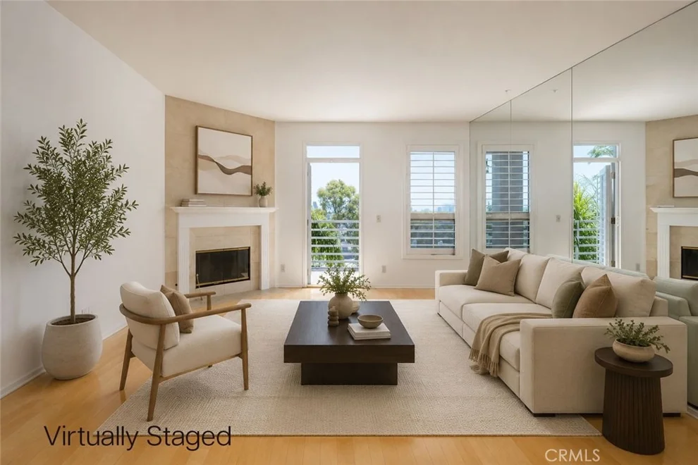 Unit for sale at 2604 E 20th Street, Signal Hill, CA 90755