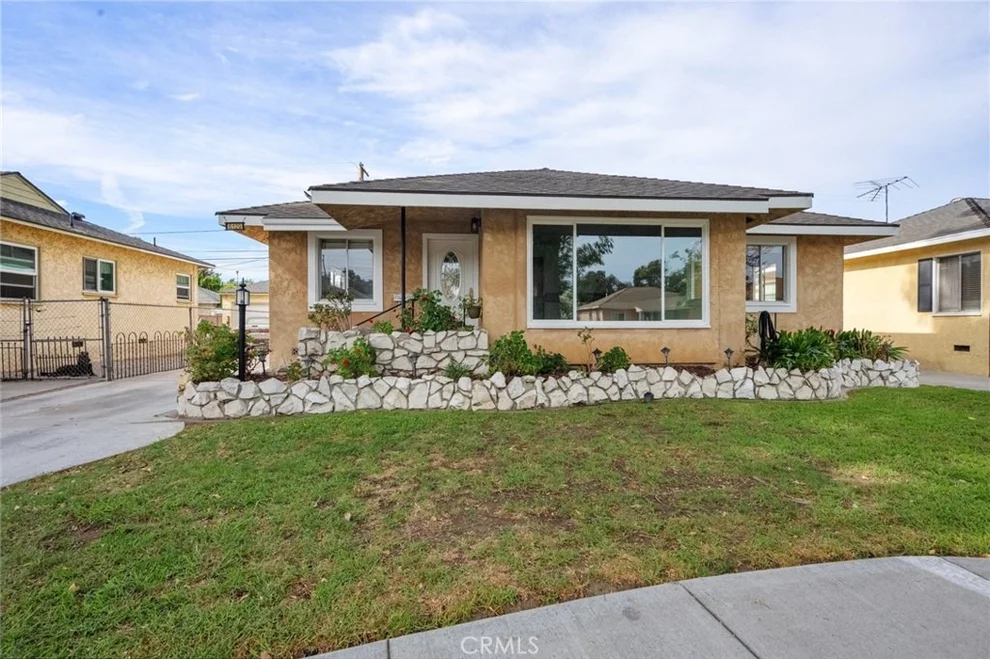 Unit for sale at 6129 Greenmeadow, Lakewood, CA 90713