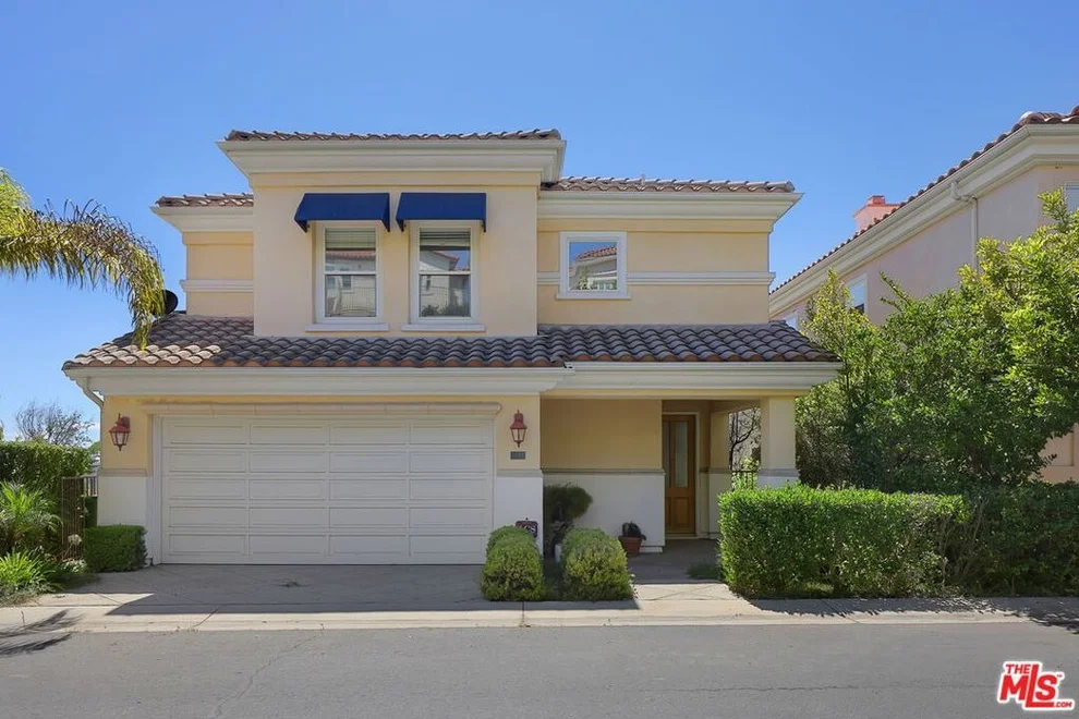 Unit for sale at 1492 Paseo De Oro, Los Angeles, CA 90272