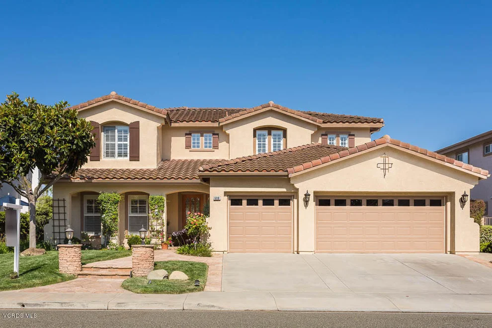Unit for sale at 688 Via Vista, Newbury Park, CA 91320