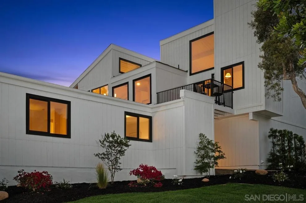 Unit for sale at 1897 Malden St, San Diego, CA 92109