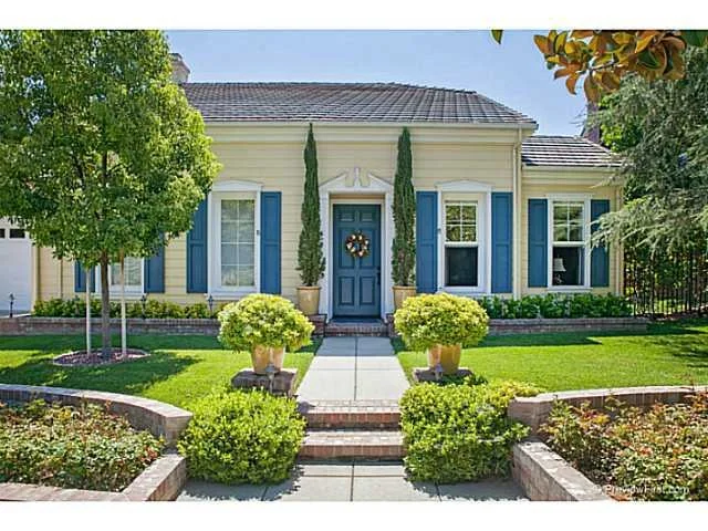 Unit for sale at 18331 Vezelay Lane, San Diego, CA 92128