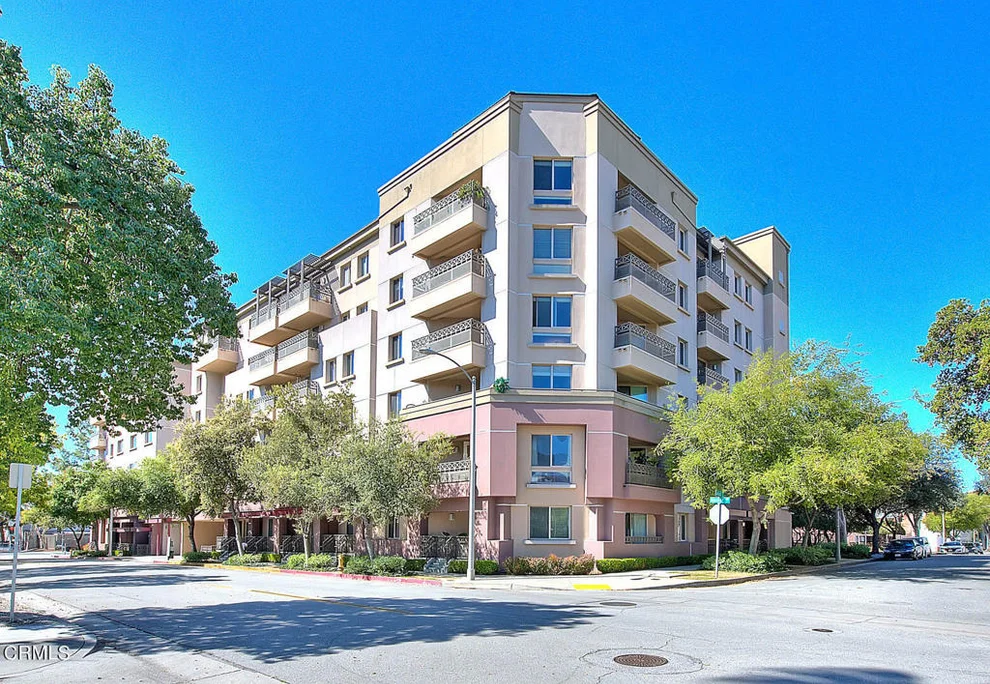 Unit for sale at 931 E Walnut Street, Pasadena, CA 91106