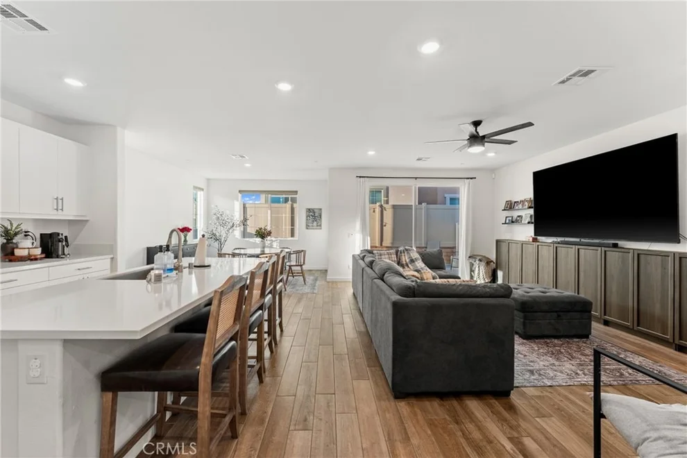 Unit for sale at 16724 Grapefruit, Fontana, CA 92336